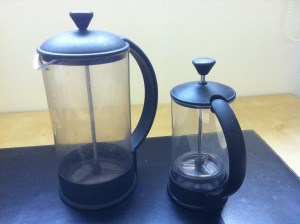 Stor og liten presskanne